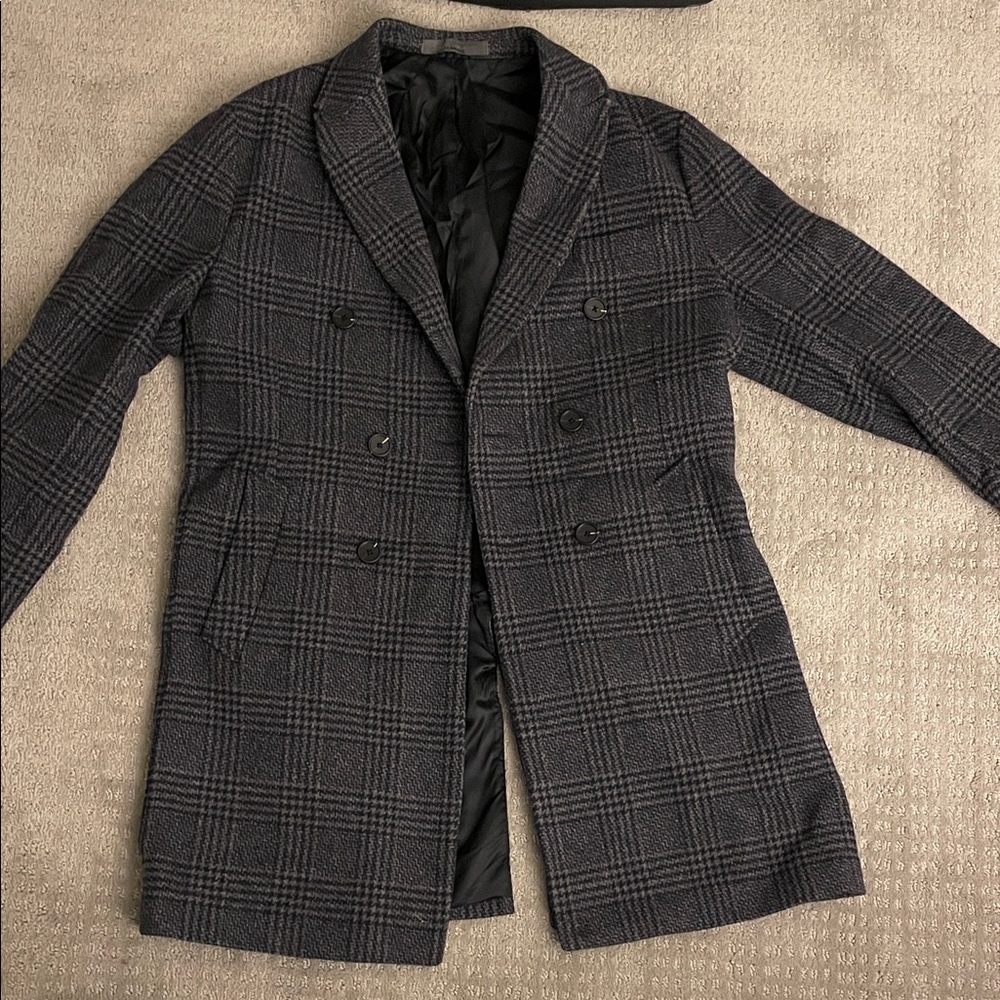 Albion Houndstooth Coat in Black and Gray